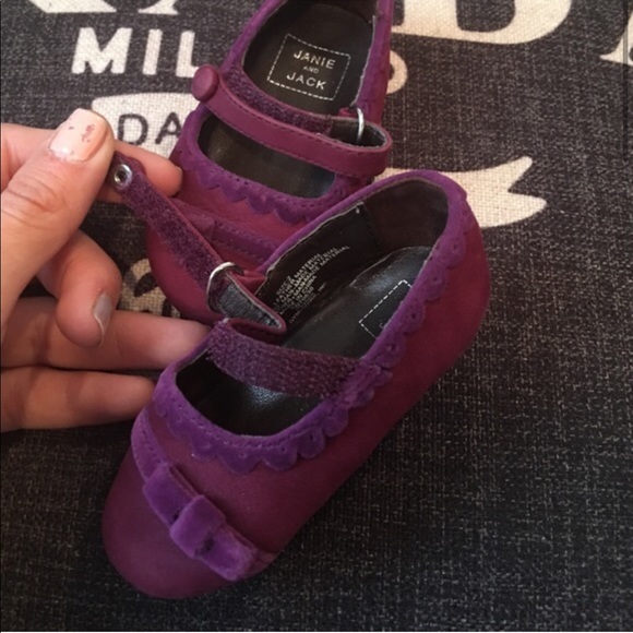 Purple infant shoes - Picture 3 of 4